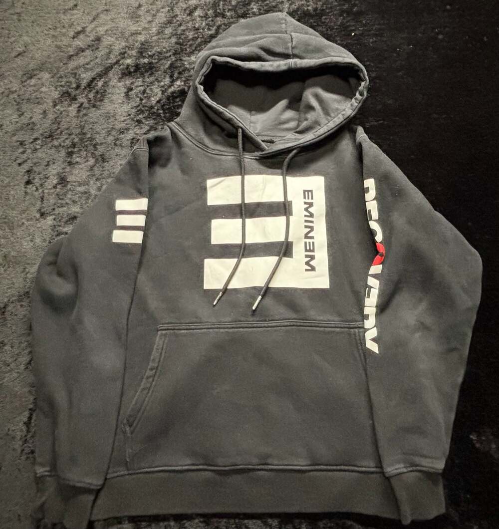 Men Small Y2K Eminem Recovery Tour Graphic Pullover Rap Hoodie